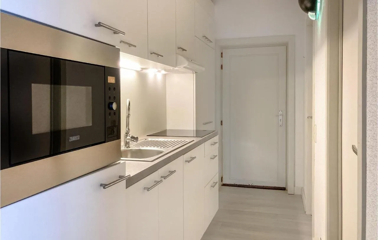 Gorgeous Apartment In Bredene With Kitchen
