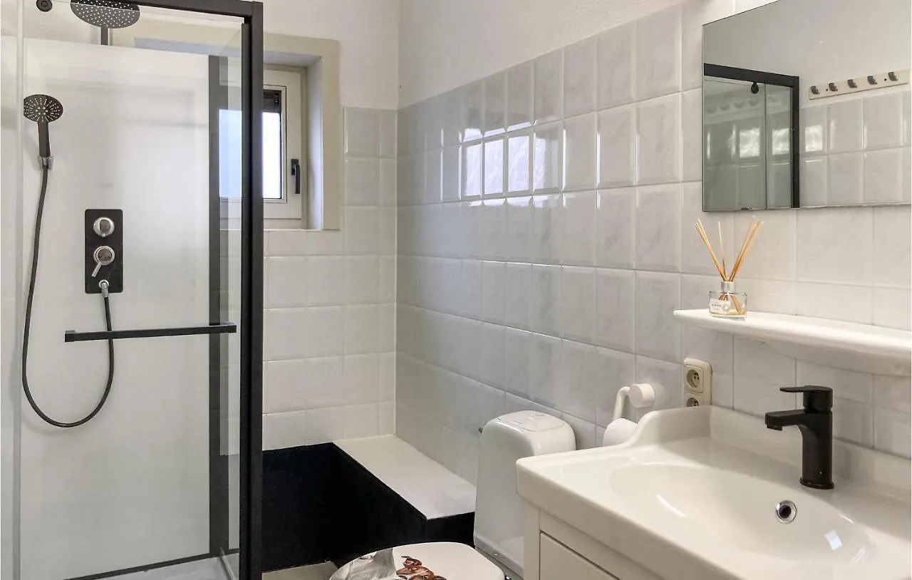 Gorgeous Apartment In Bredene With Kitchen